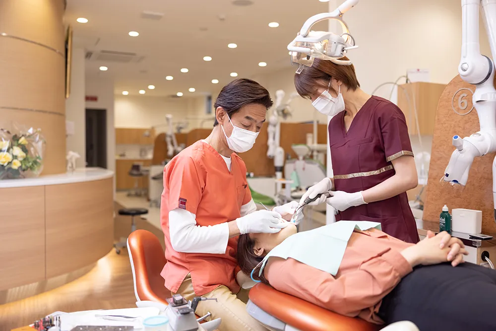 あなたの歯の将来を見極めた治療